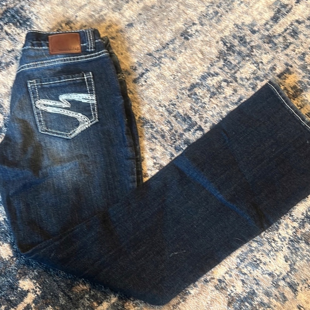 Like new Maurice’s M Bootcut Jeans    Size: 1/2    Length:  Long